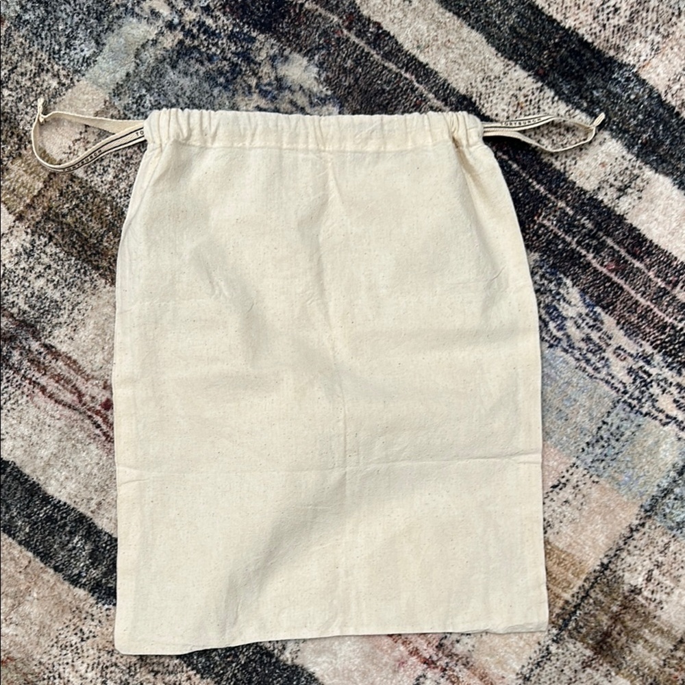 Tory Burch medium Cream Drawstring Travel Wallet Purse Bag
